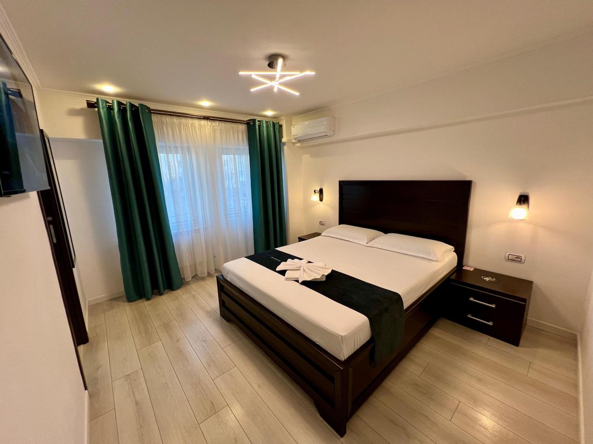 Garsoniera Sara Apartment Targu Jiu